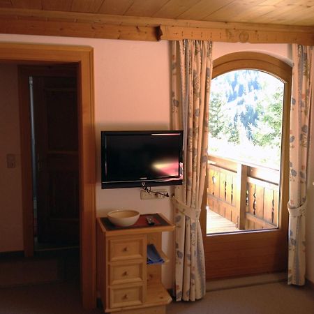 Haus Vasul Otel Sankt Anton am Arlberg Oda fotoğraf